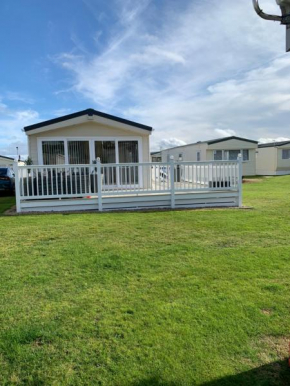 Aurora luxury beach lodge